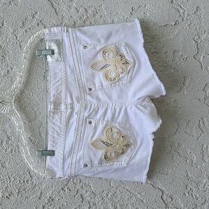 M By Maurices Premium White Embellished Jean Shorts Size 11/12